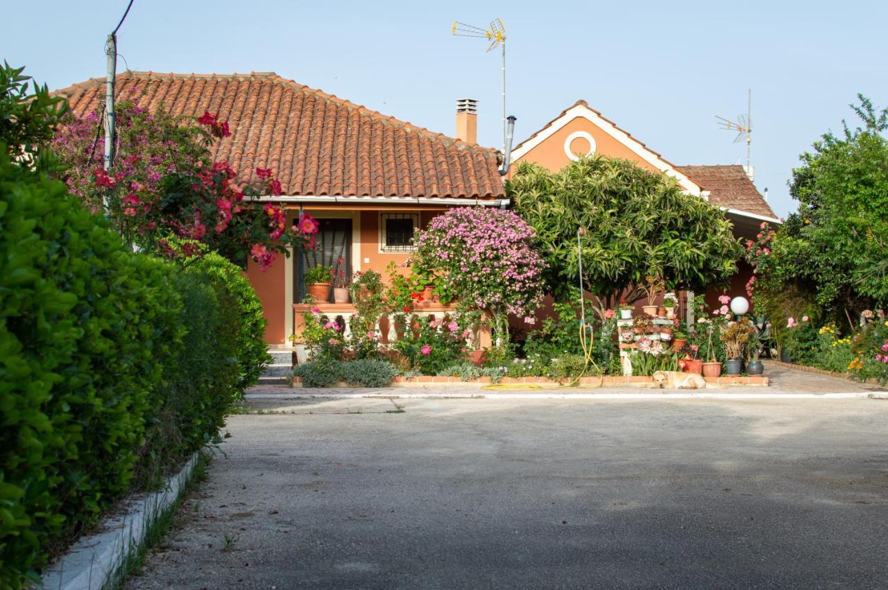 Villa Rose Garden Melíkia Esterno foto